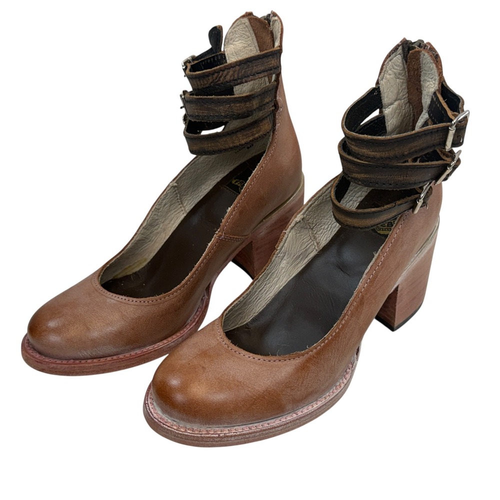 Shoes - Picture 3 of 14